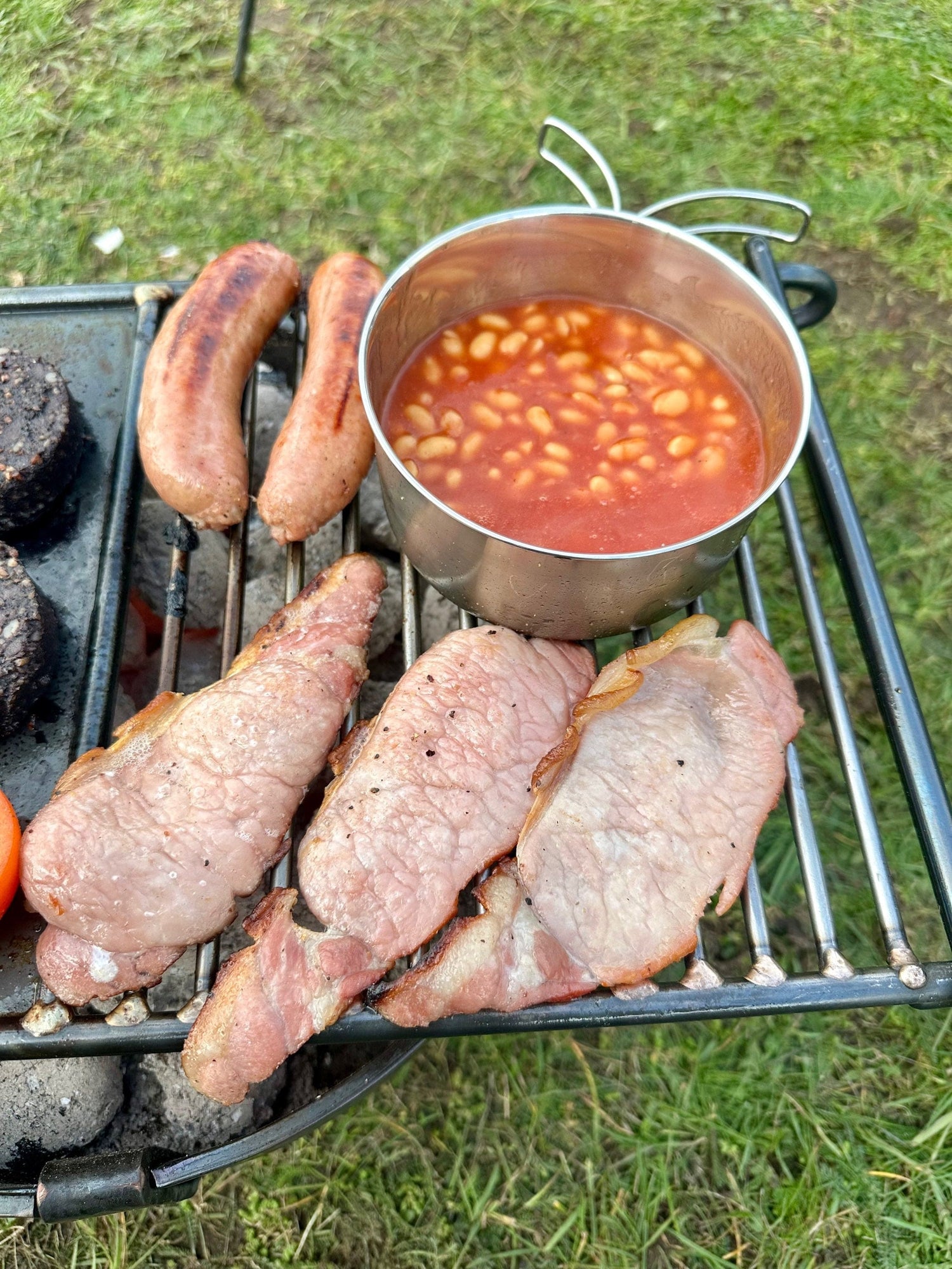 Split Camp Grill. Robust and heavy duty folding grill