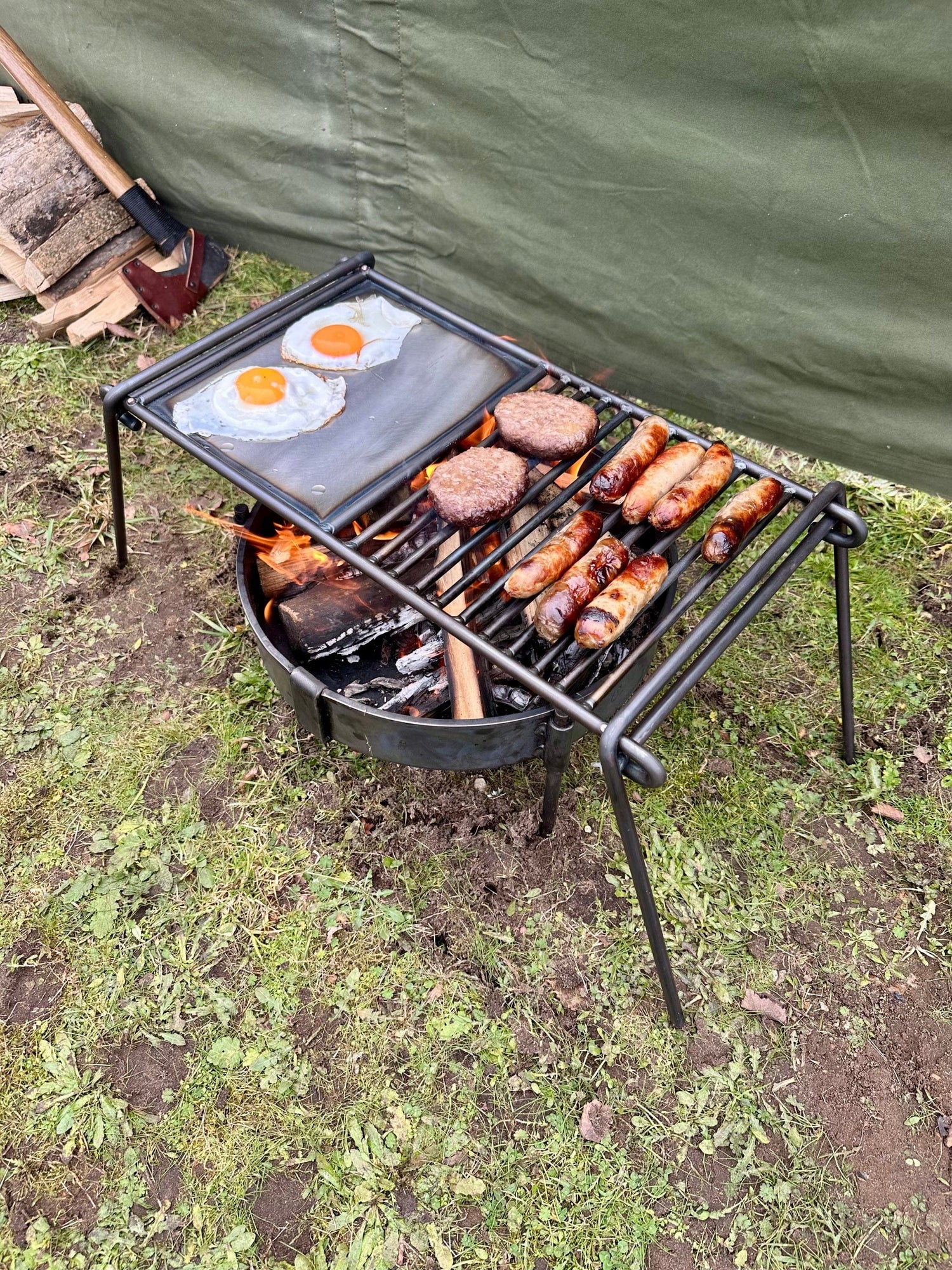 Split Camp Grill. Robust and heavy duty folding grill