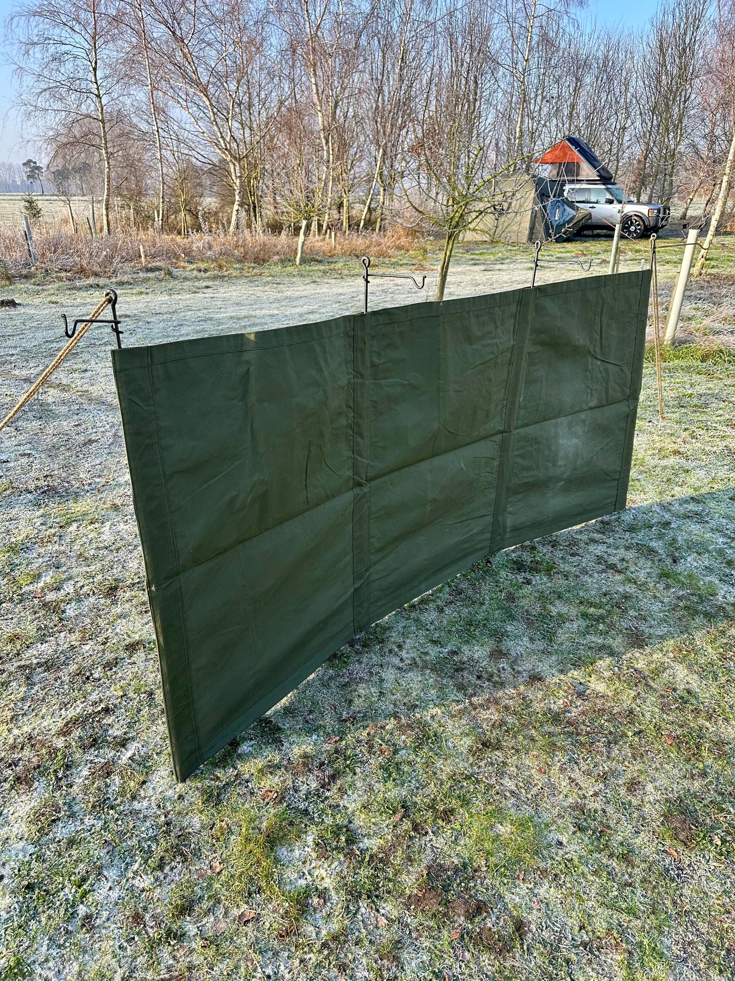 windbreaker with main poles and lantern holders