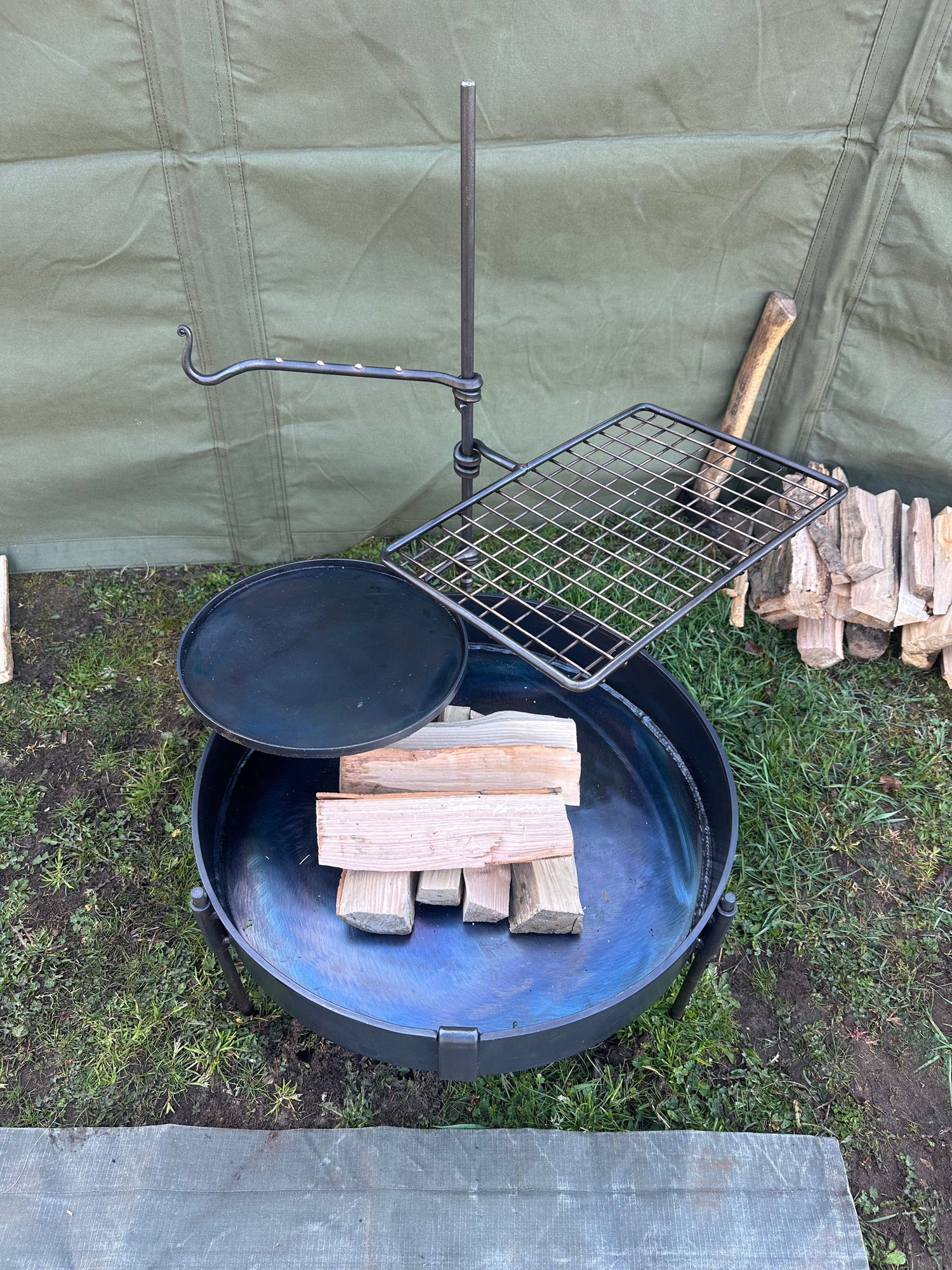 Fire Pit 50 Cook Station Portable Fire Pit BBQ Set