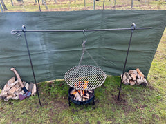 Hanging Grill for Tripods and Ridge rack systems. Made with 8mm grids that retain the heat of the fire.