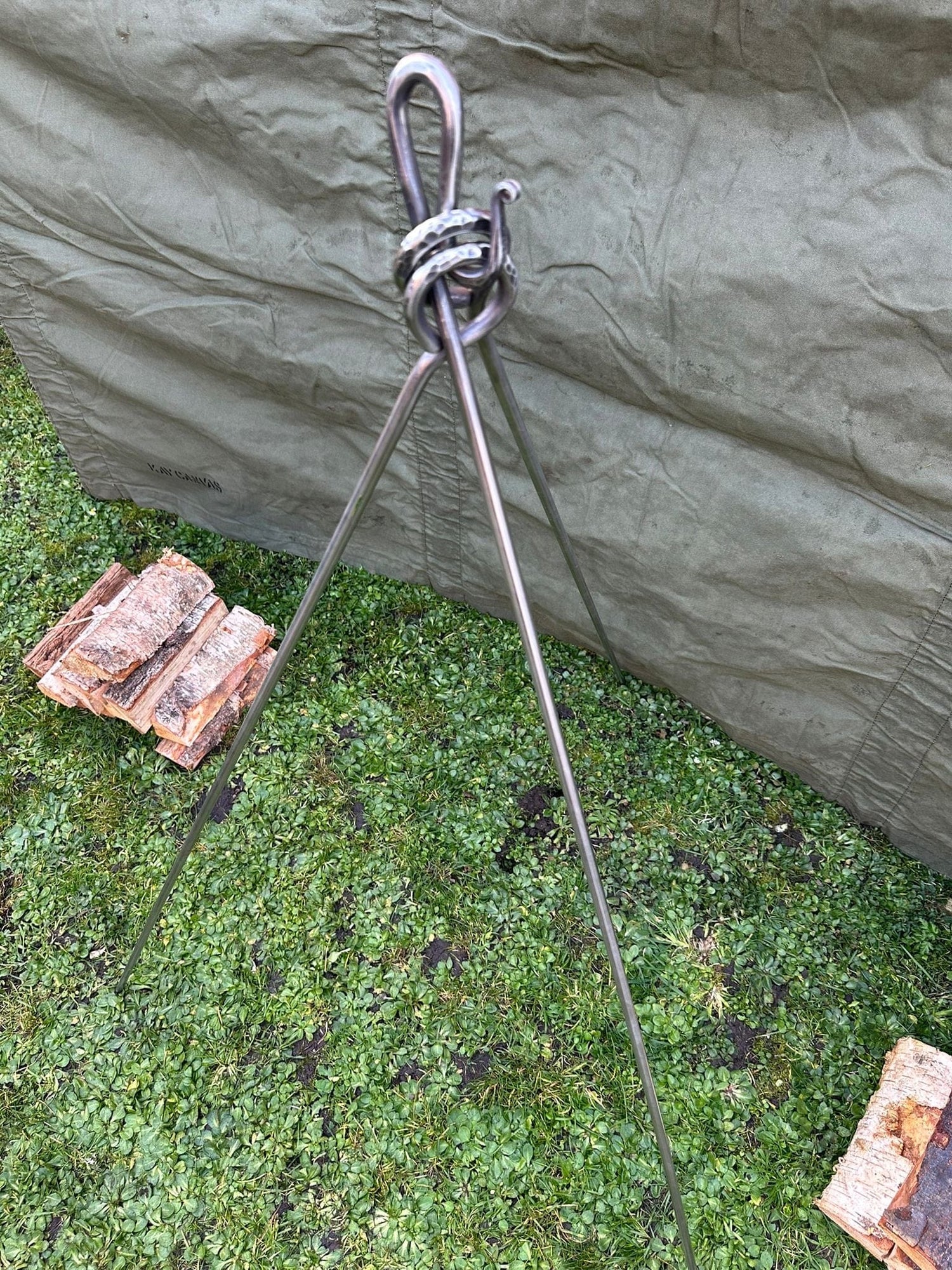 Premium Hand Forged Stainless Steel Campfire Tripod – A Timeless Piece