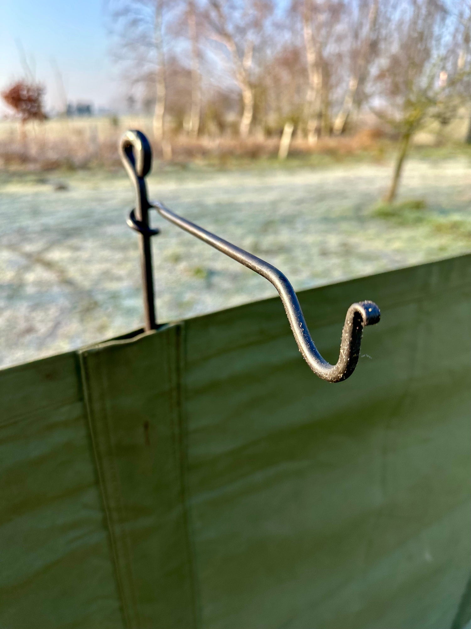 Windbreak Lantren Holders.