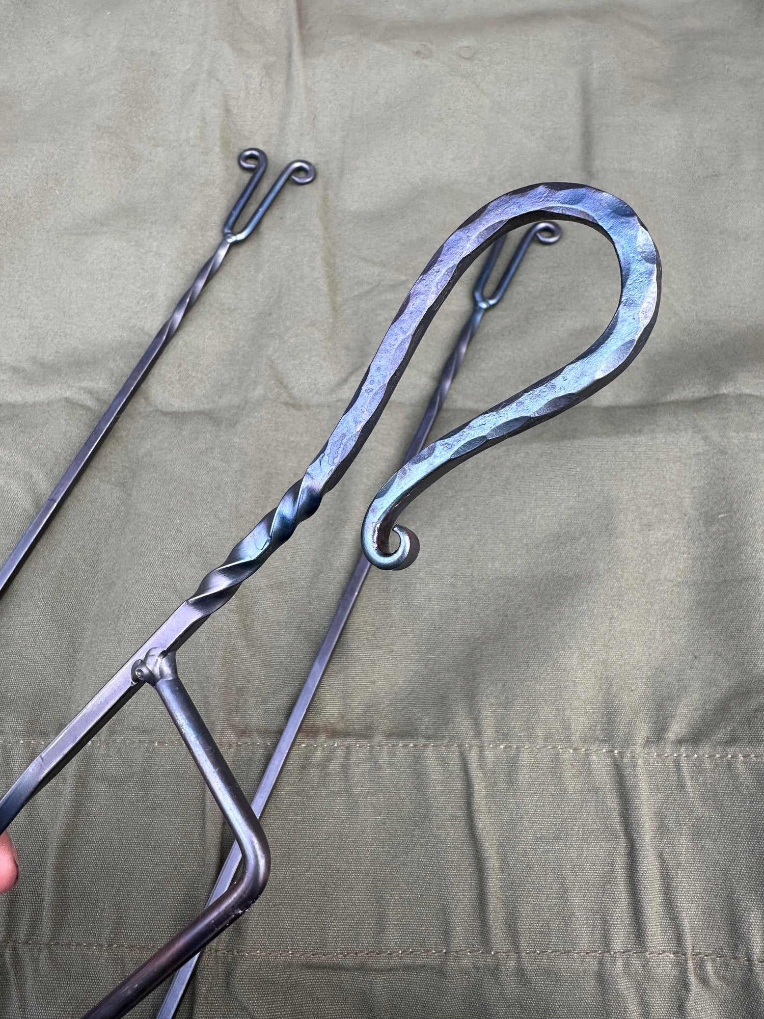 BBQ Spit Roaster Rotisserie Cook kit. Portable and Easy to Use