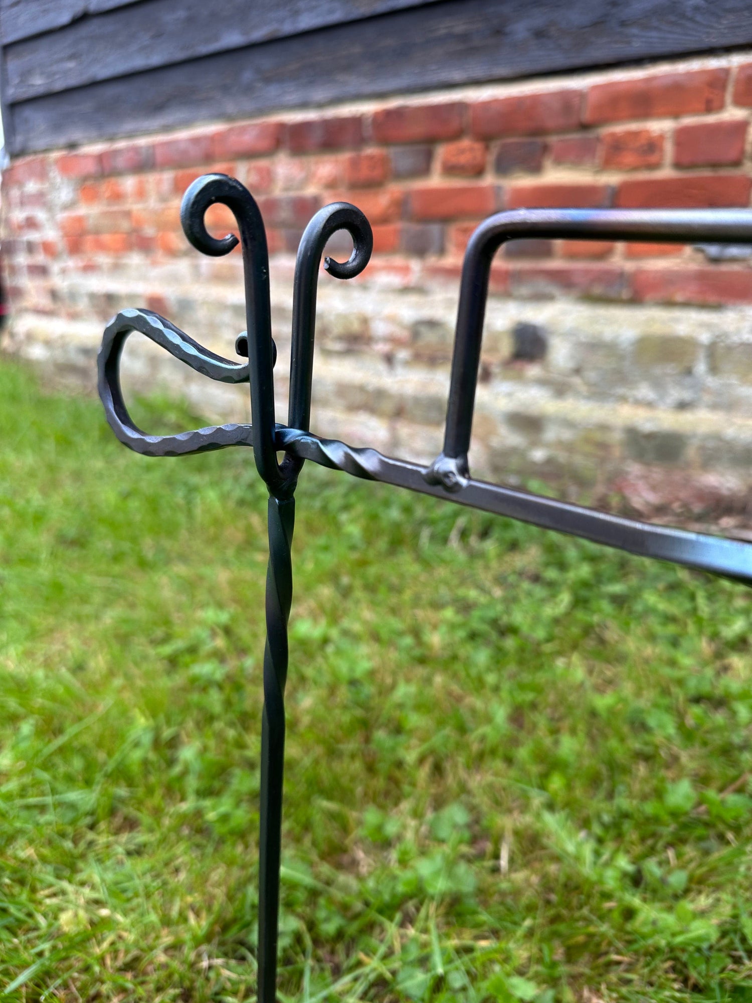 BBQ Spit Roaster Rotisserie Cook kit. Portable and Easy to Use