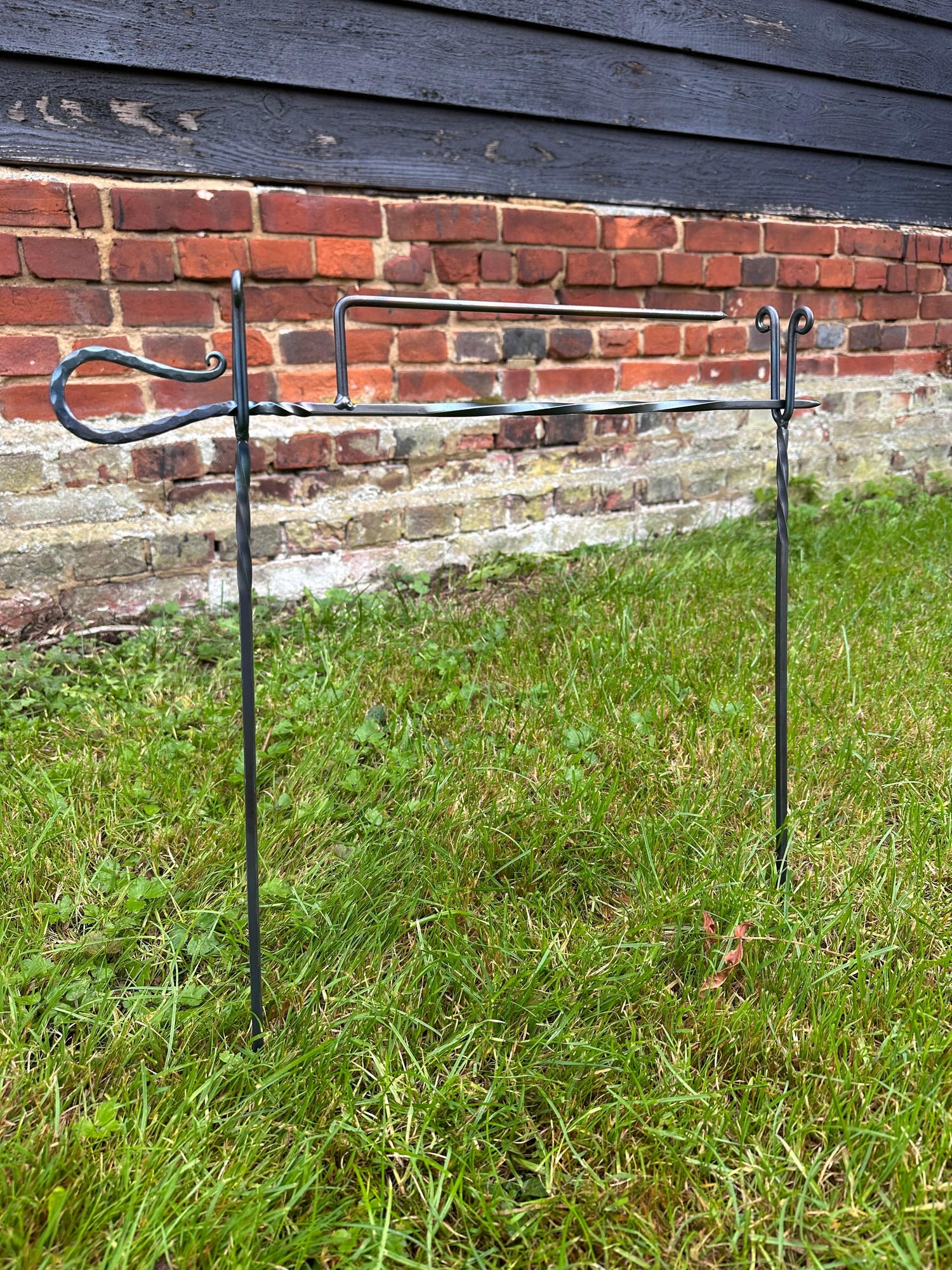 BBQ Spit Roaster Rotisserie Cook kit. Portable and Easy to Use